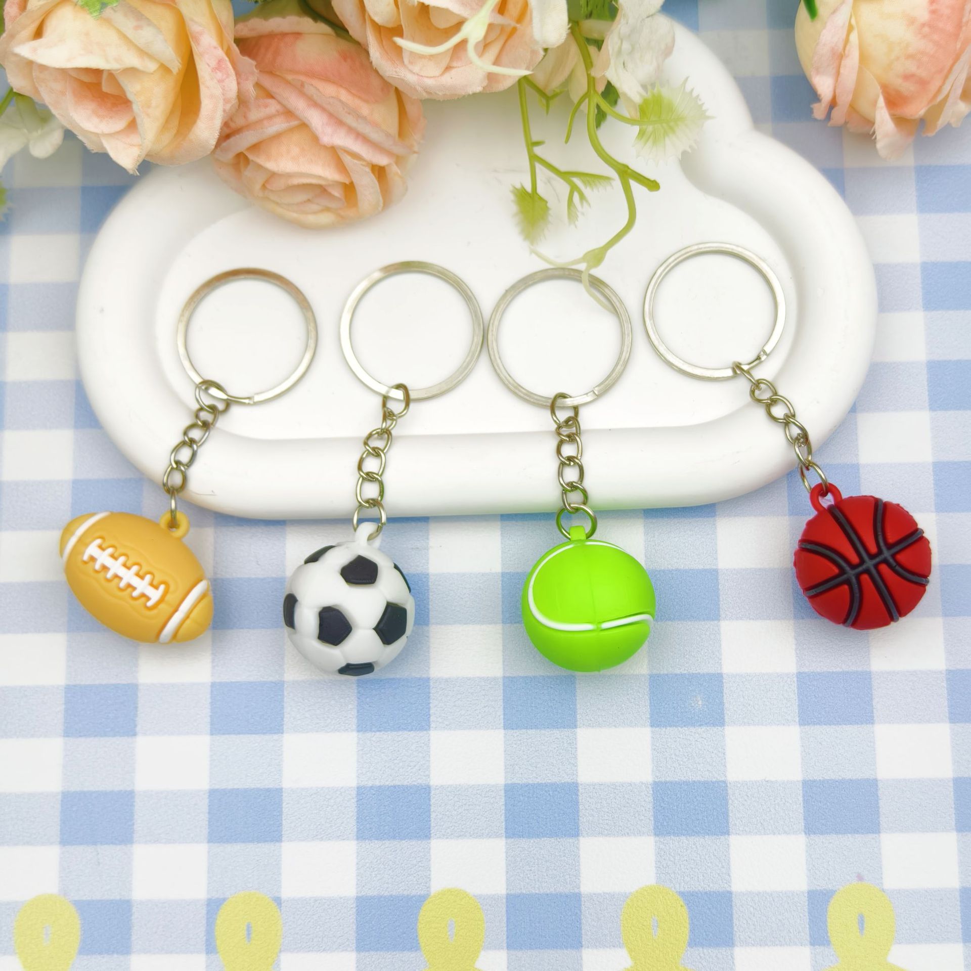 Street Fashion Game - Personality Ball Games Keychain Popular Simulation