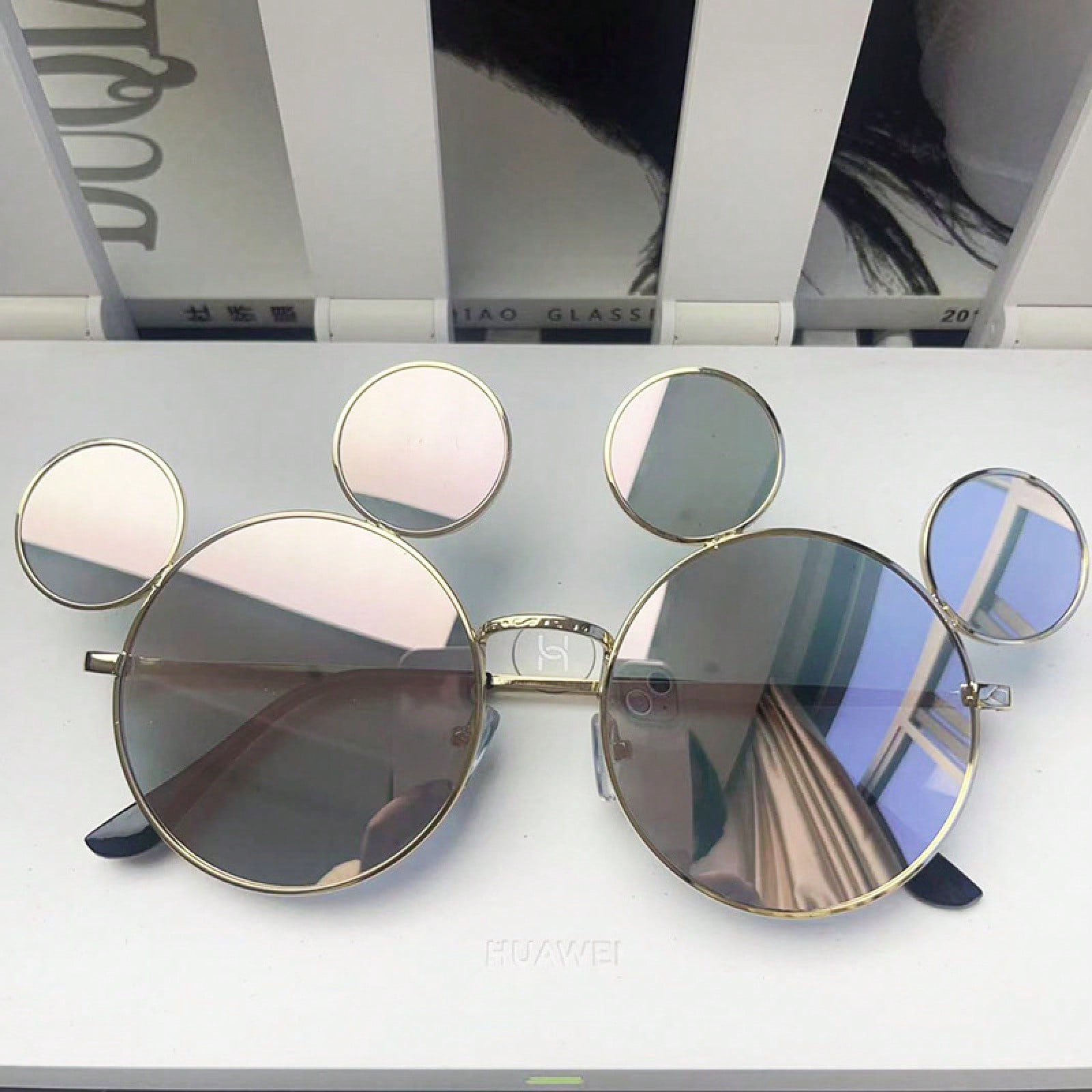 Quirky Street Fashion - New Quirky In Chinese Style, Four-Eye
