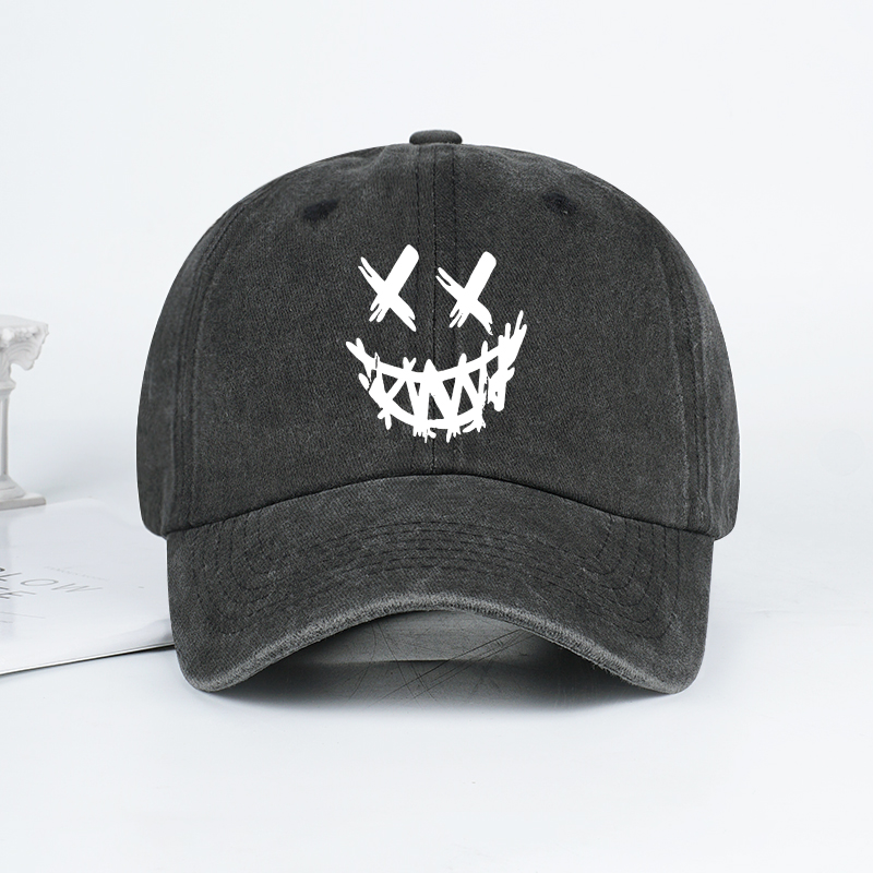 Graffiti Cross-Eyed Grinning F - Quirky Street Fashion recension och pris