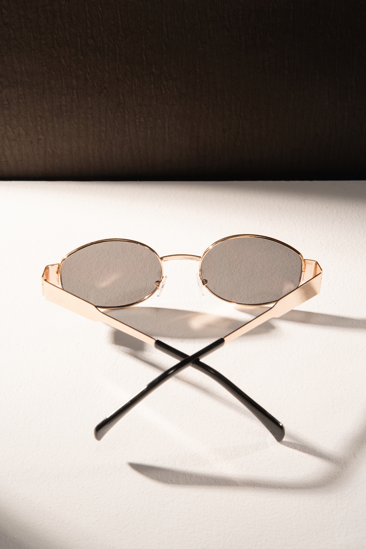 **1Pair Unisex Retro Oval Meta - Street Fashion Luxury recension och pris