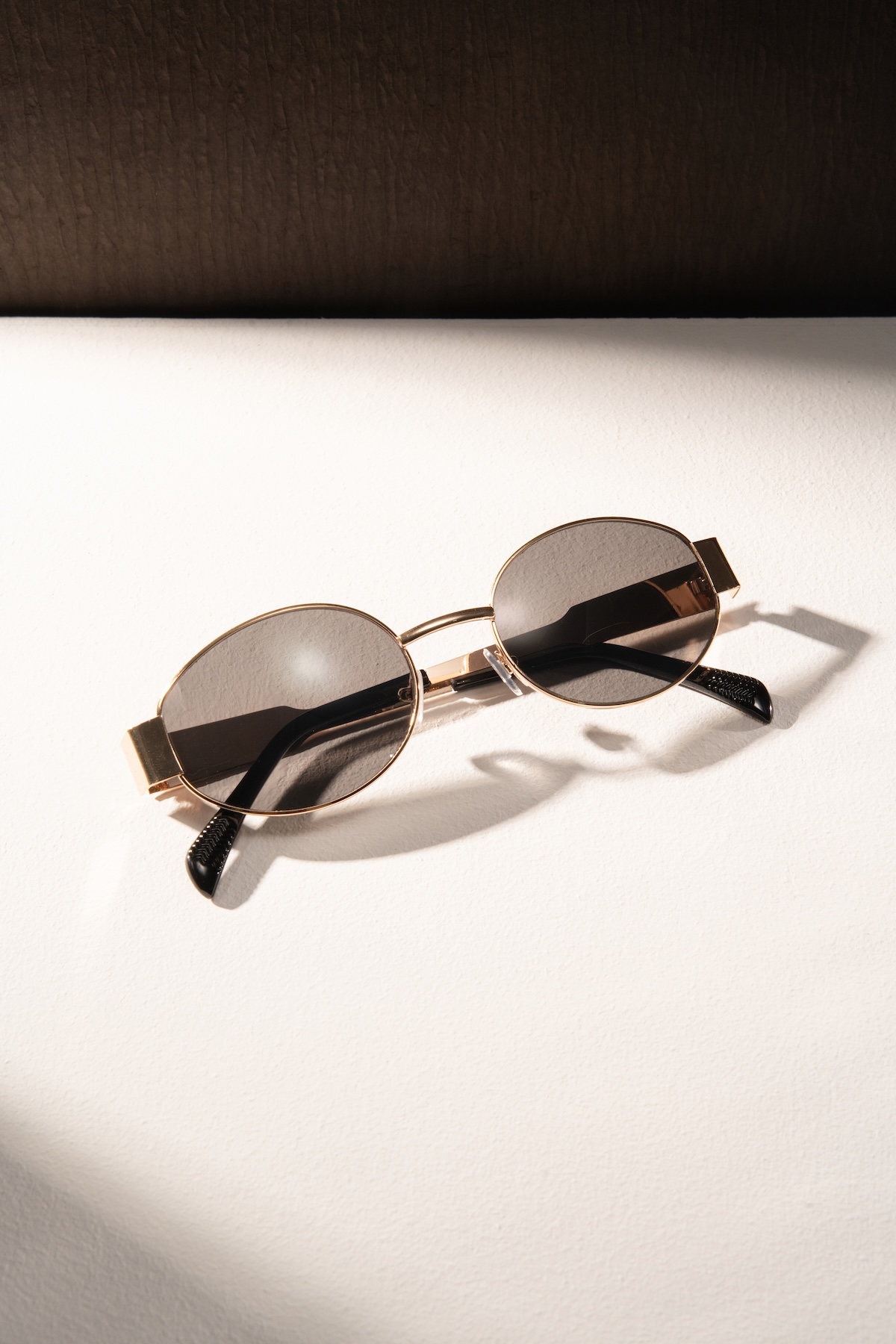 **1Pair Unisex Retro Oval Meta - Street Fashion Luxury recension och pris