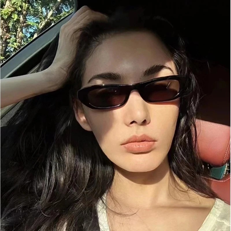 New Retro Oval Frame Sunglasse - Street Fashion Trends recension och pris