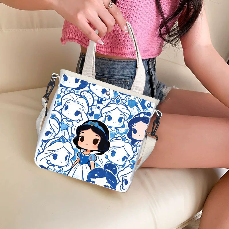 Cartoon snow white Characters  - Tote Bag Canvas Print recension och pris