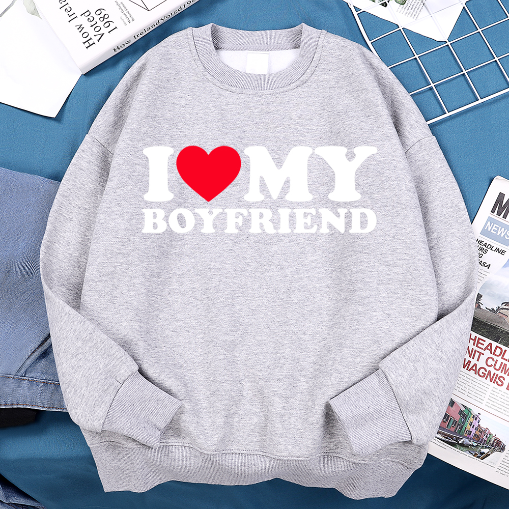 I Love My Boyfriend Letter Pri - Oversized Crewneck Fleece recension och pris
