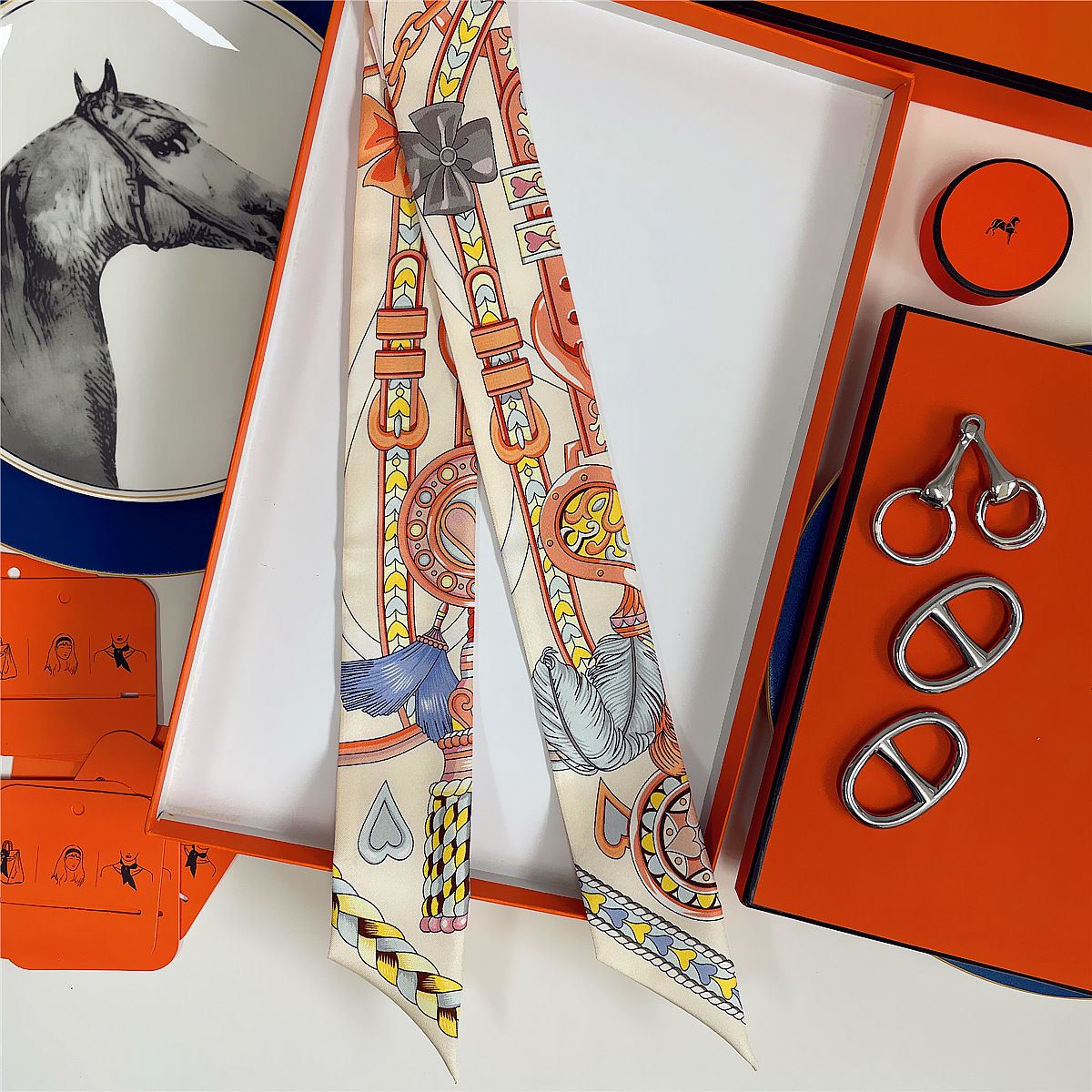French New Style Scarf Heart L - French Street Fashion recension och pris