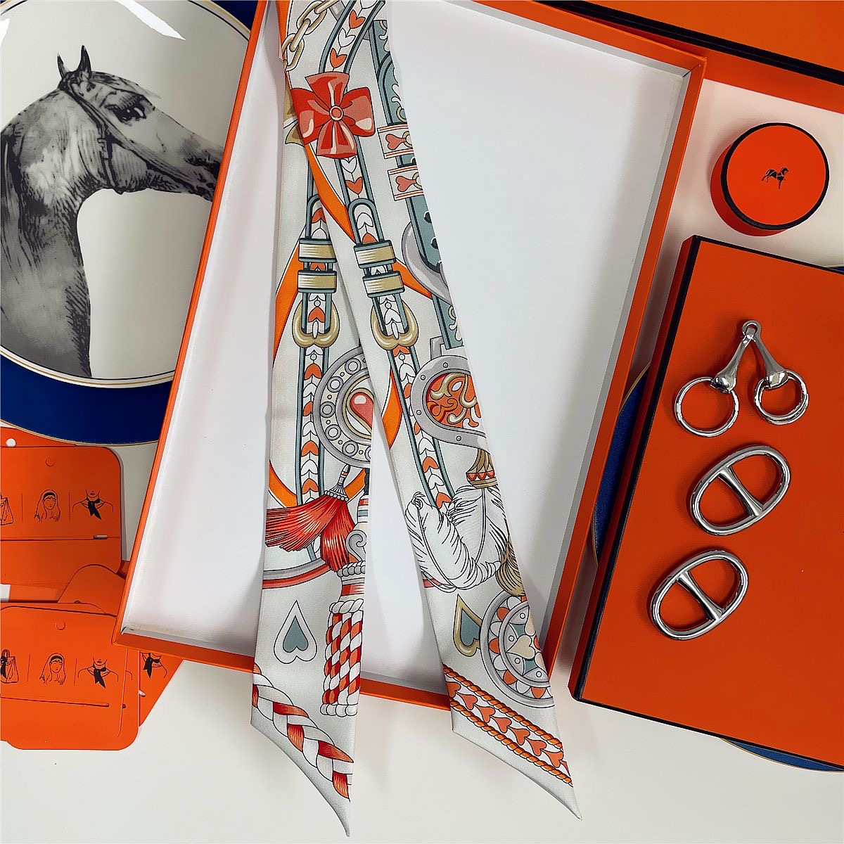 French New Style Scarf Heart L - French Street Fashion recension och pris